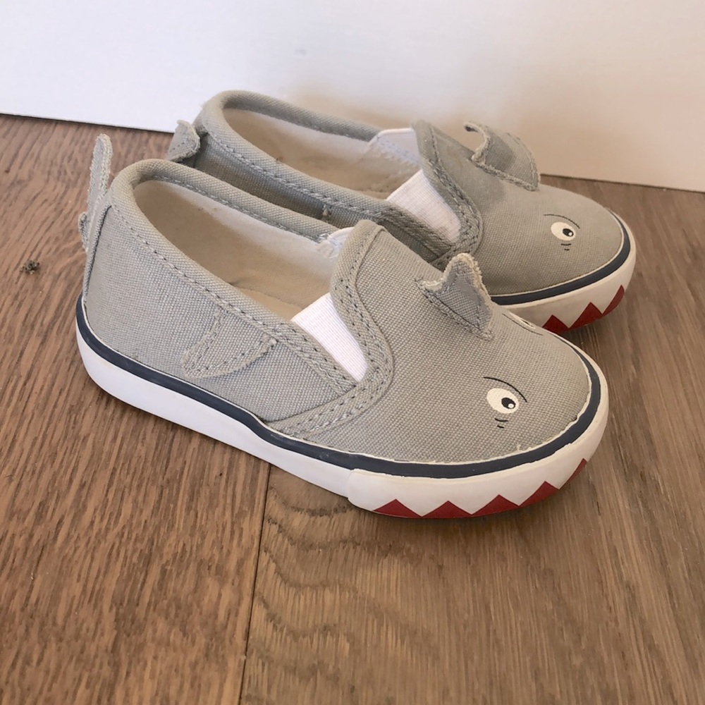 Baby shark shoes